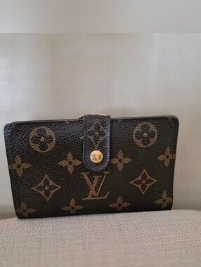 Vintage Louis Vuitton Kisslock Wallet